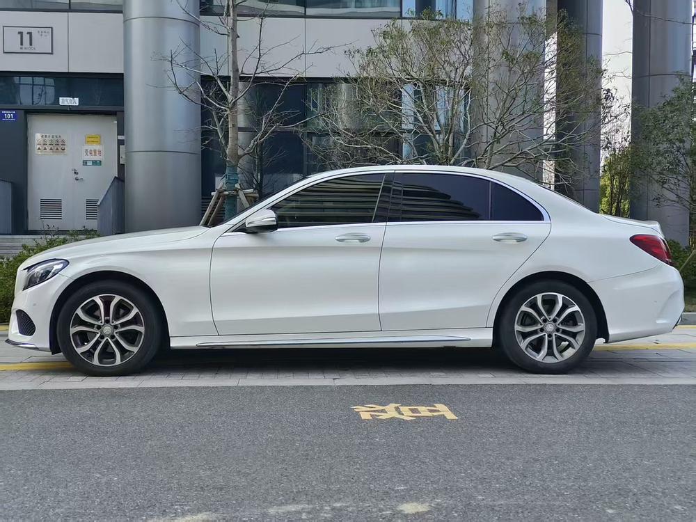 Mercedes-Benz Mercedes-Benz C-Class