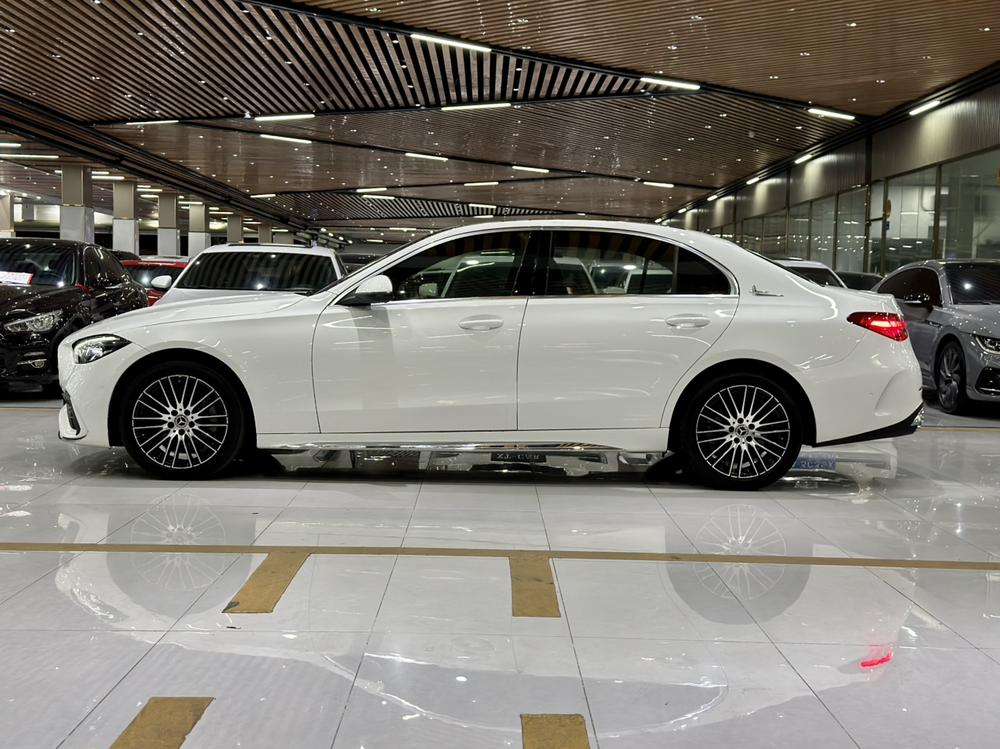 Mercedes-Benz Mercedes-Benz C-Class