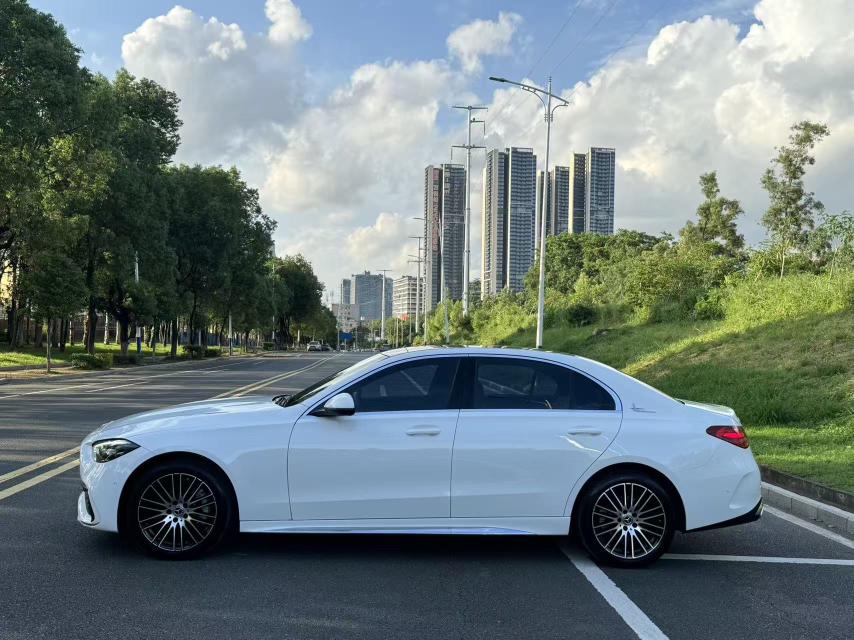 Mercedes-Benz Mercedes-Benz C-Class
