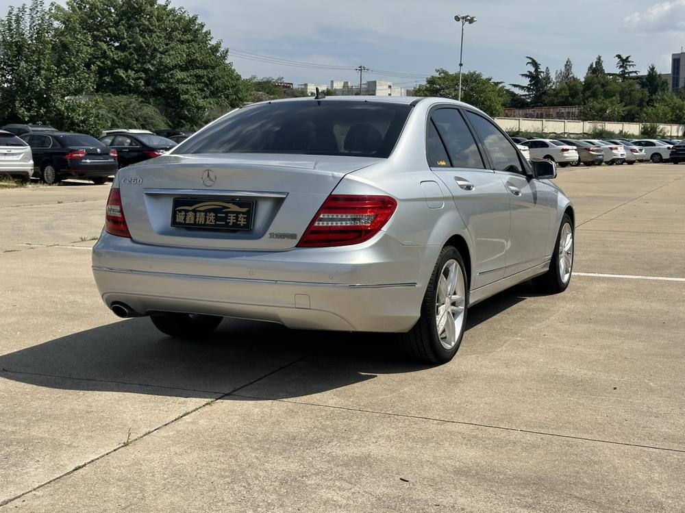 Mercedes-Benz Mercedes-Benz C-Class