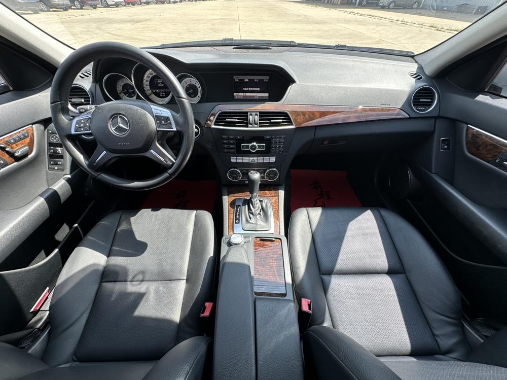 Mercedes-Benz Mercedes-Benz C-Class