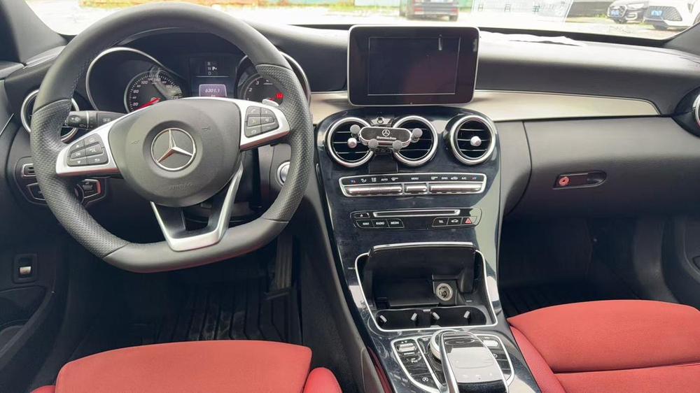 Mercedes-Benz Mercedes-Benz C-Class