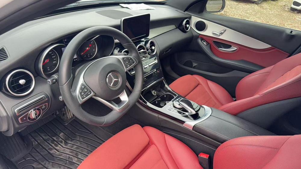 Mercedes-Benz Mercedes-Benz C-Class