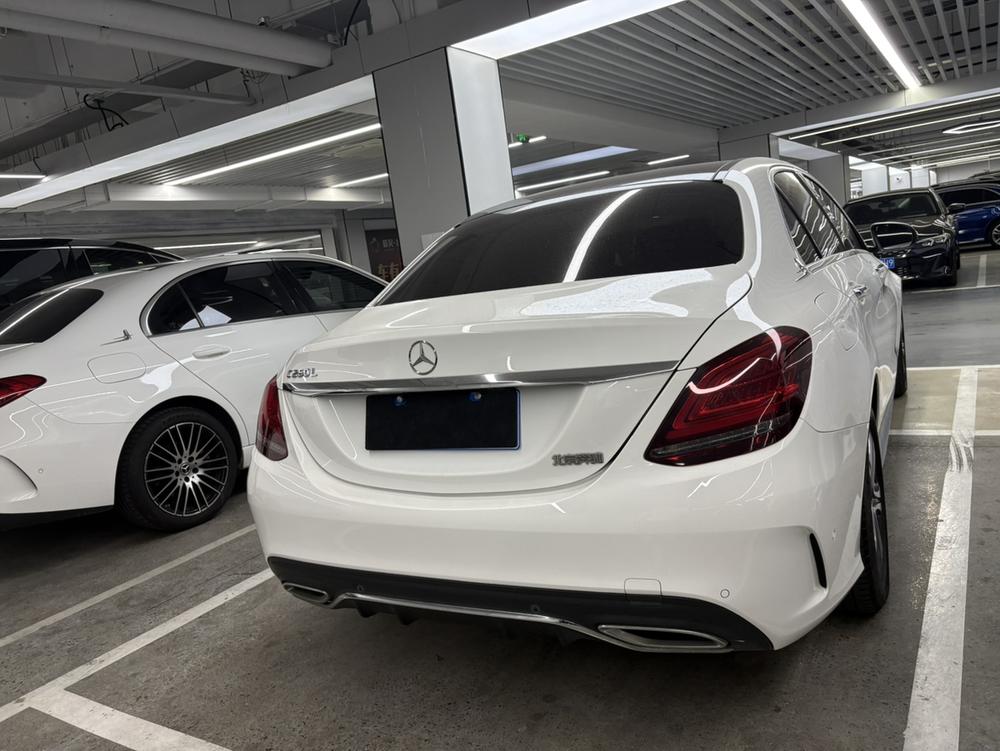 Mercedes-Benz Mercedes-Benz C-Class