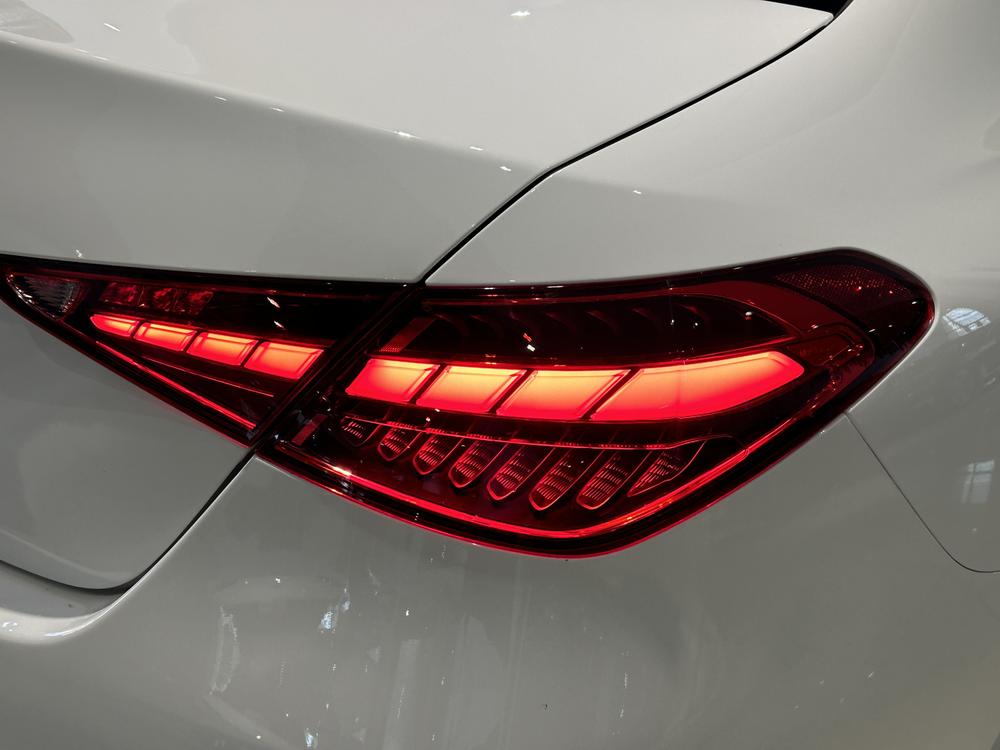 Mercedes-Benz Mercedes-Benz C-Class