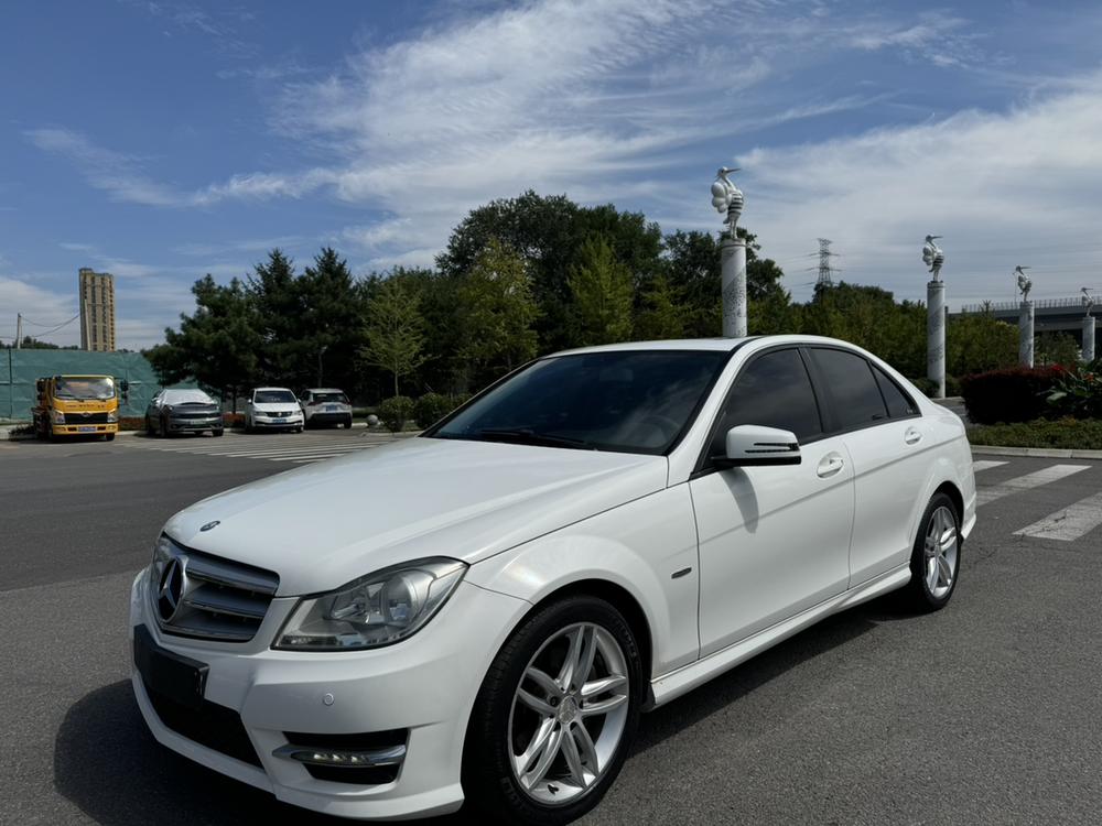 Mercedes-Benz Mercedes-Benz C-Class