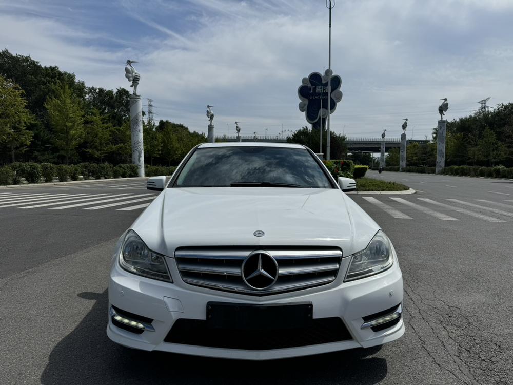 Mercedes-Benz Mercedes-Benz C-Class