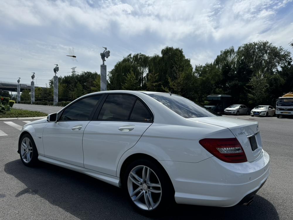 Mercedes-Benz Mercedes-Benz C-Class