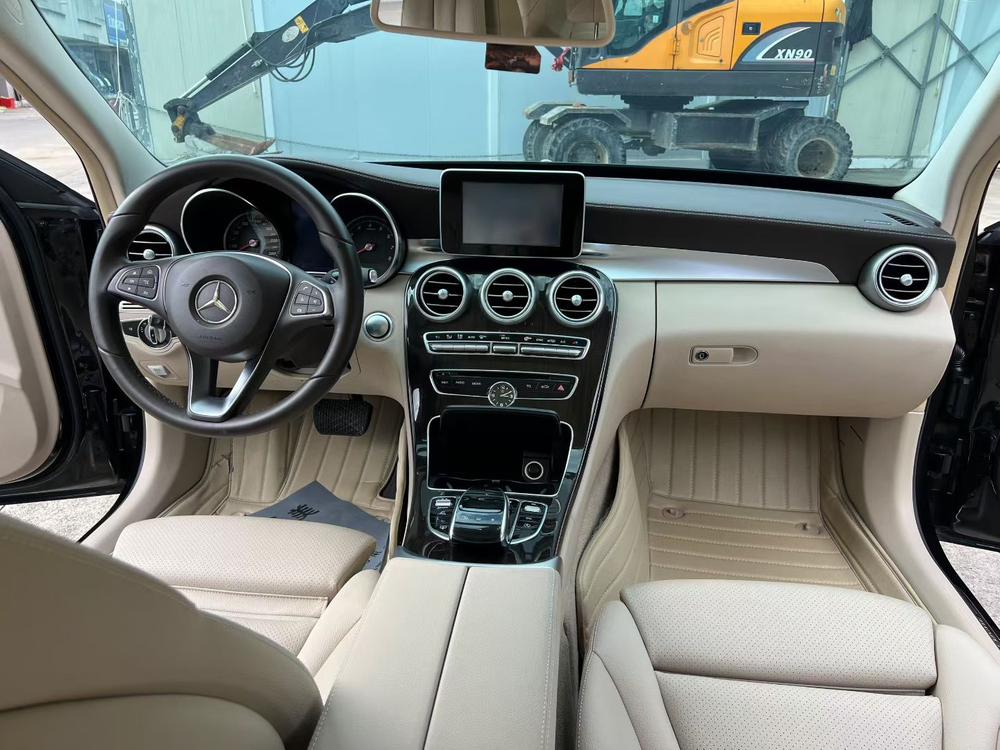Mercedes-Benz Mercedes-Benz C-Class