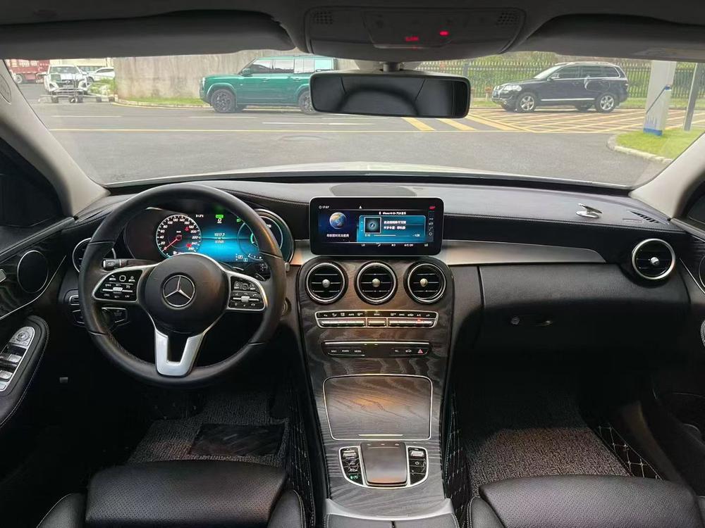 Mercedes-Benz Mercedes-Benz C-Class