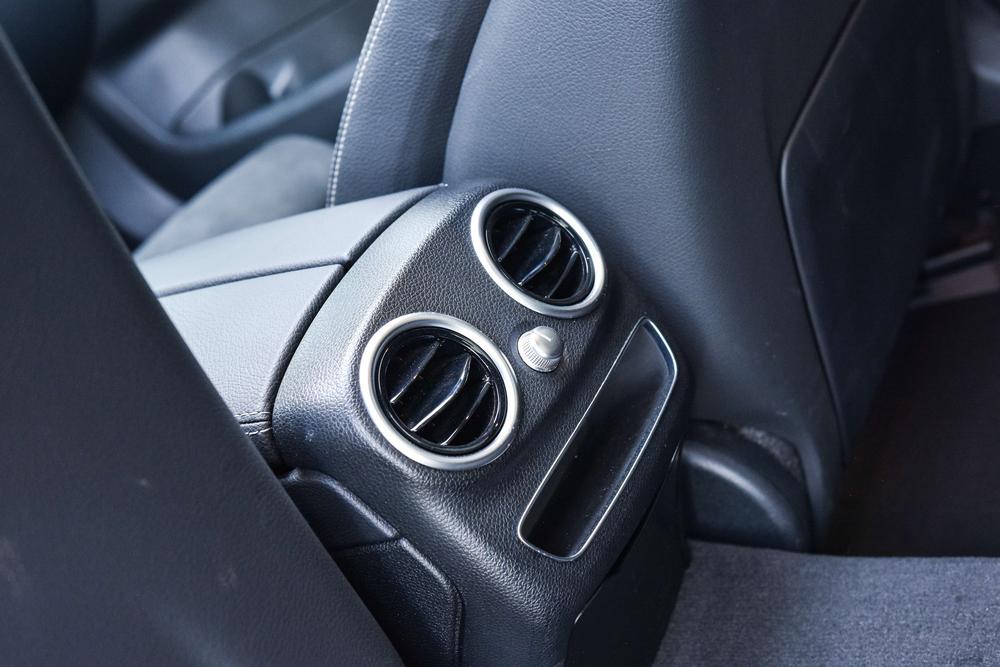 Mercedes-Benz Mercedes-Benz C-Class