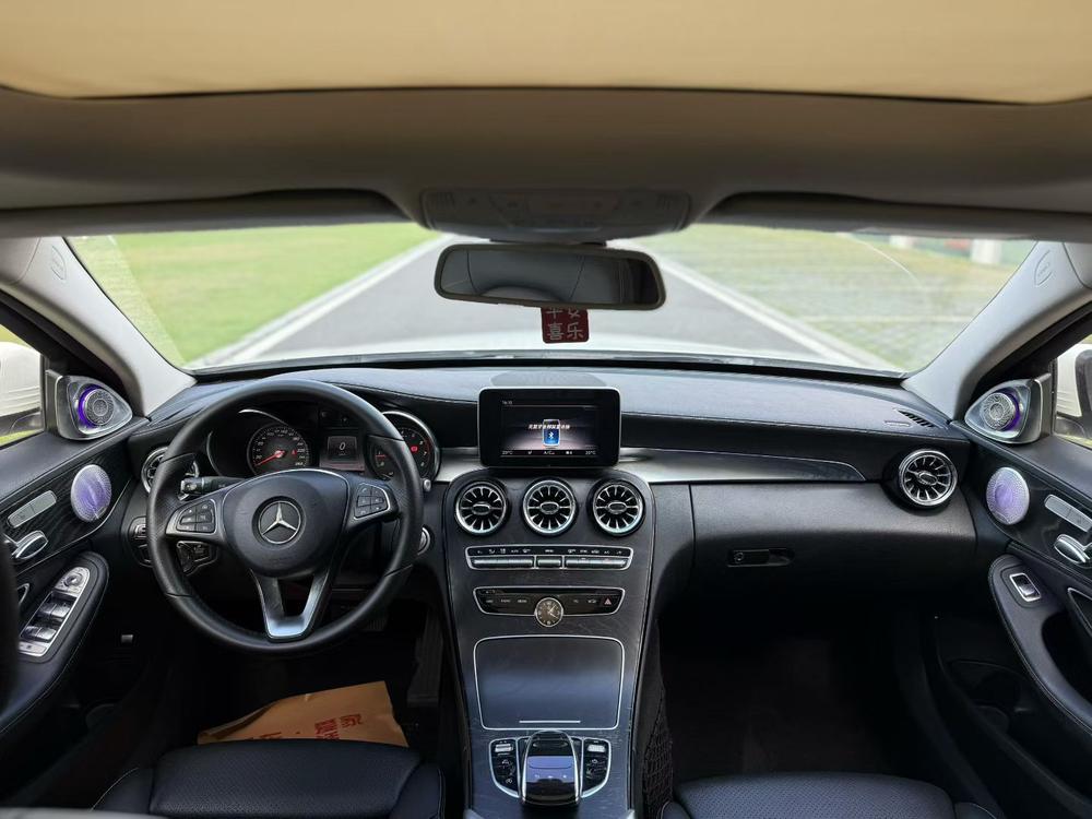 Mercedes-Benz Mercedes-Benz C-Class