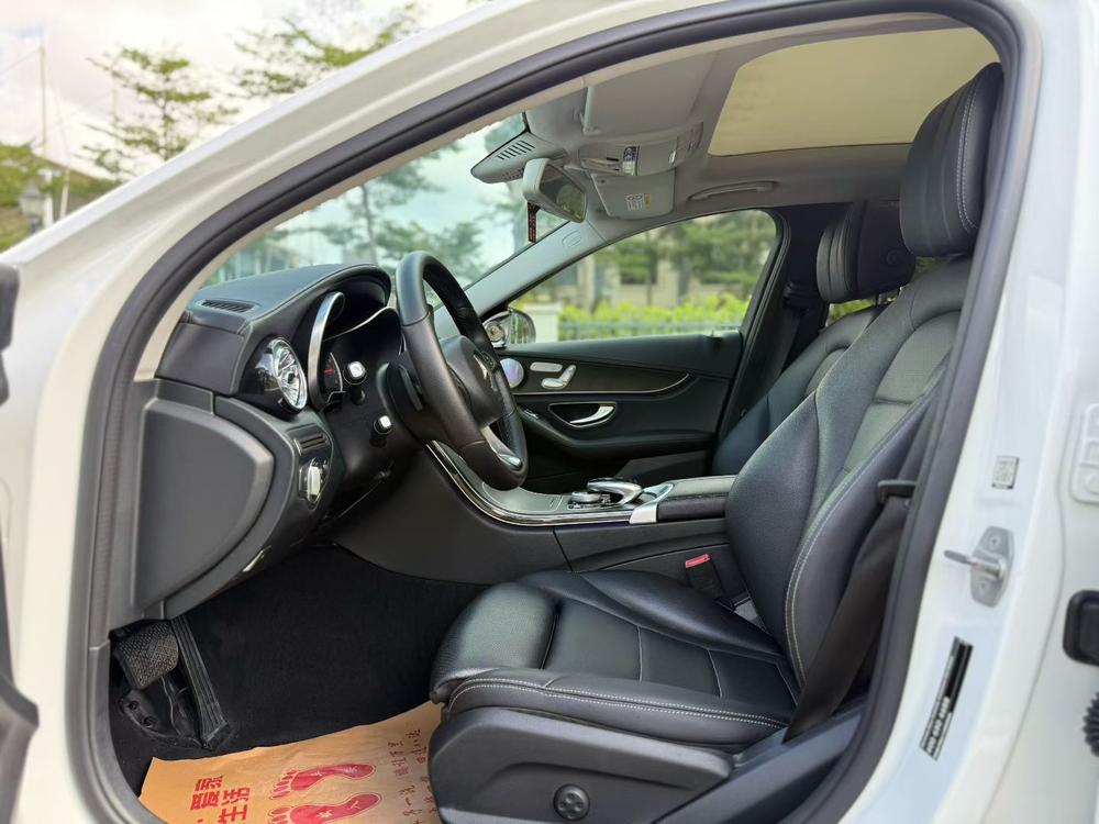 Mercedes-Benz Mercedes-Benz C-Class