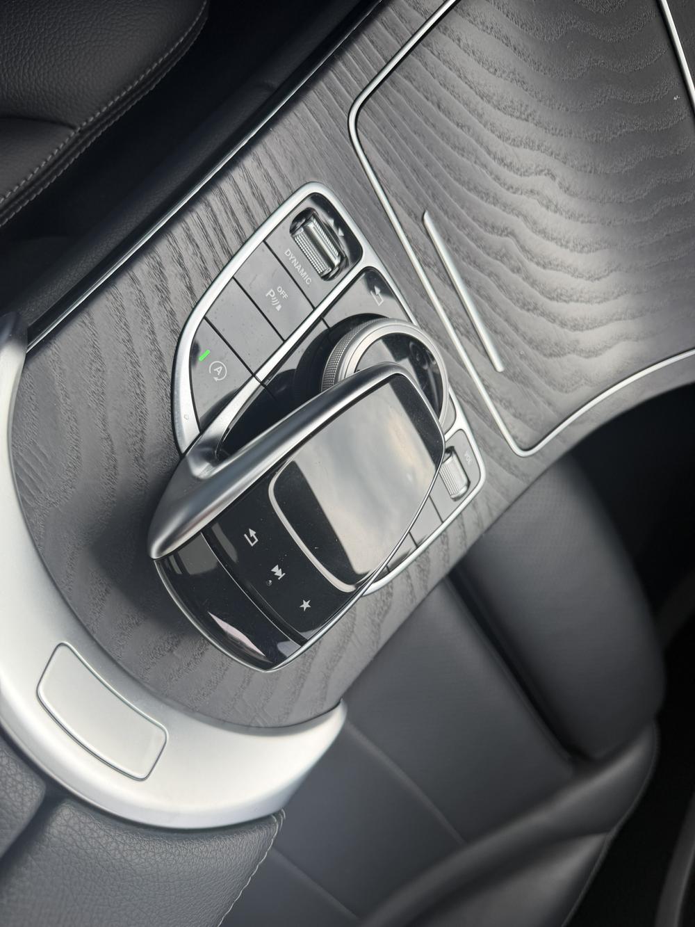 Mercedes-Benz Mercedes-Benz C-Class