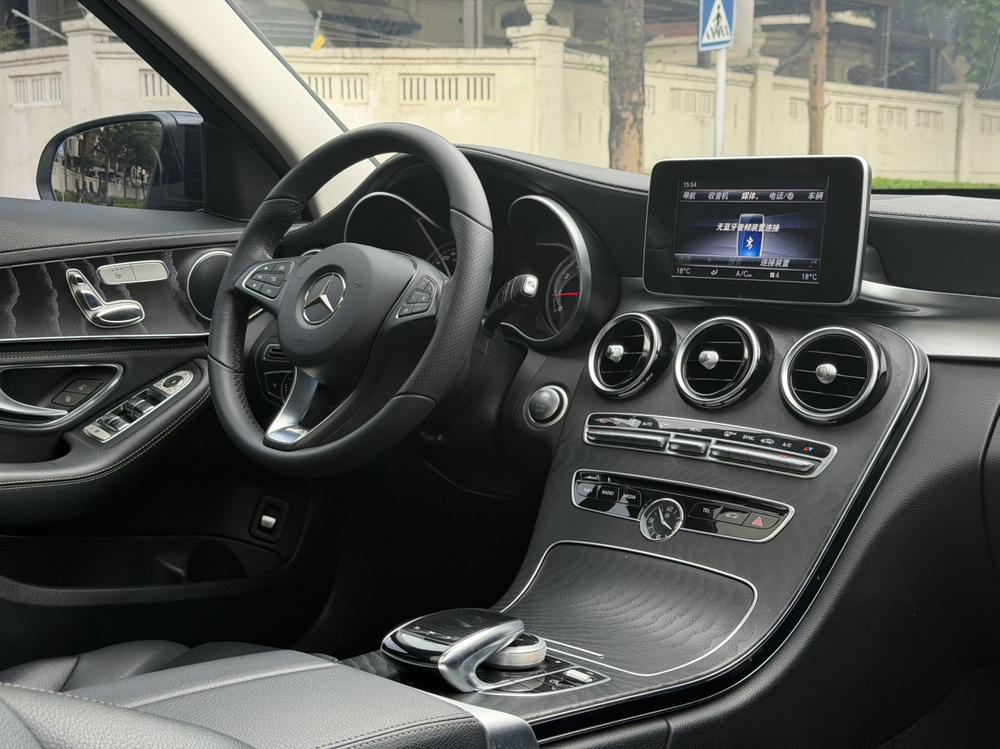Mercedes-Benz Mercedes-Benz C-Class