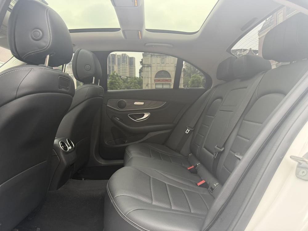 Mercedes-Benz Mercedes-Benz C-Class