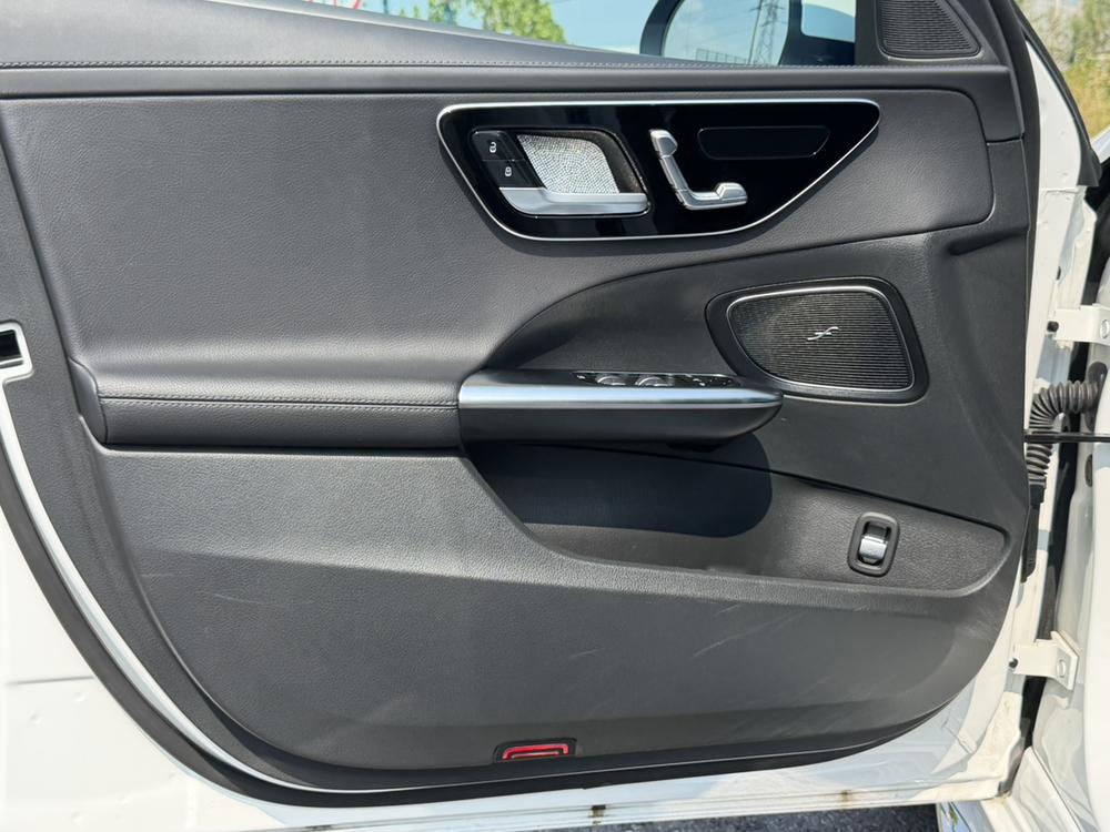Mercedes-Benz Mercedes-Benz C-Class