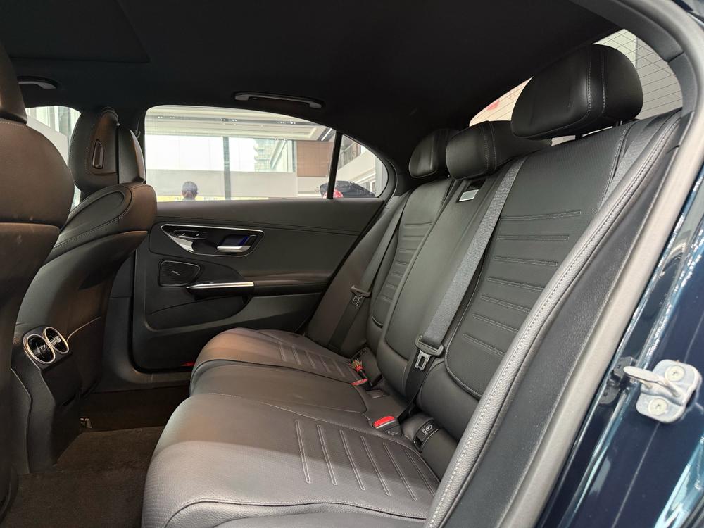 Mercedes-Benz Mercedes-Benz C-Class