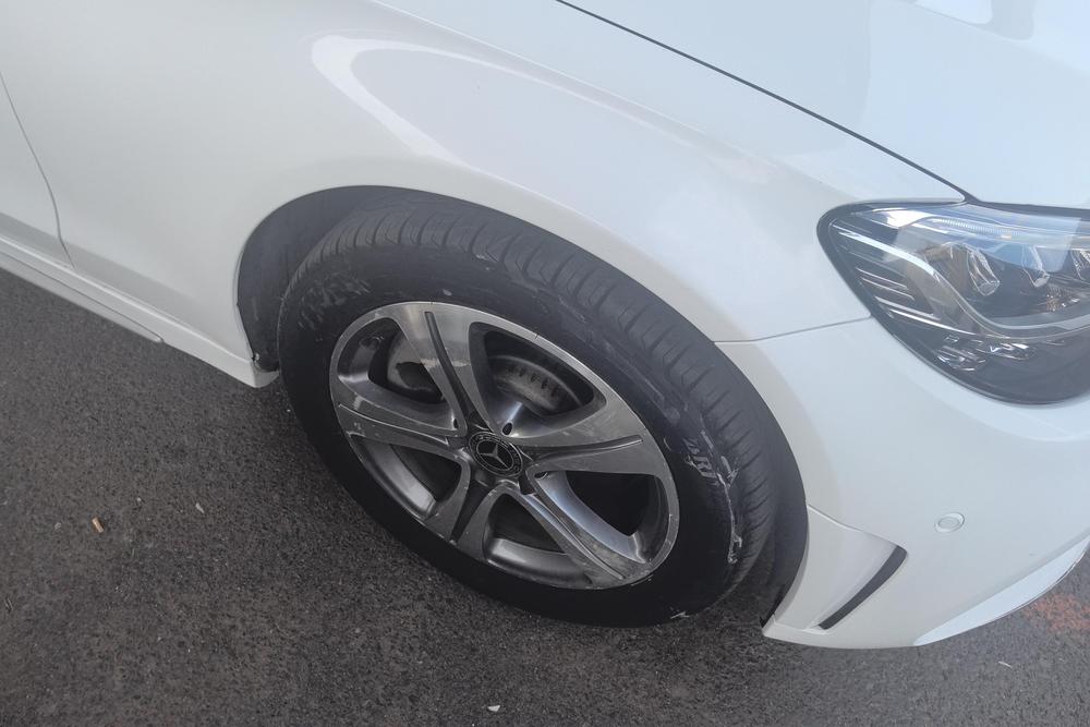 Mercedes-Benz Mercedes-Benz C-Class
