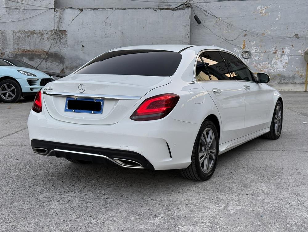 Mercedes-Benz Mercedes-Benz C-Class
