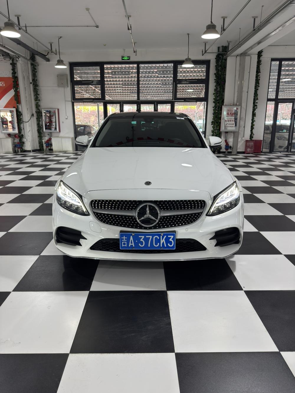 Mercedes-Benz Mercedes-Benz C-Class