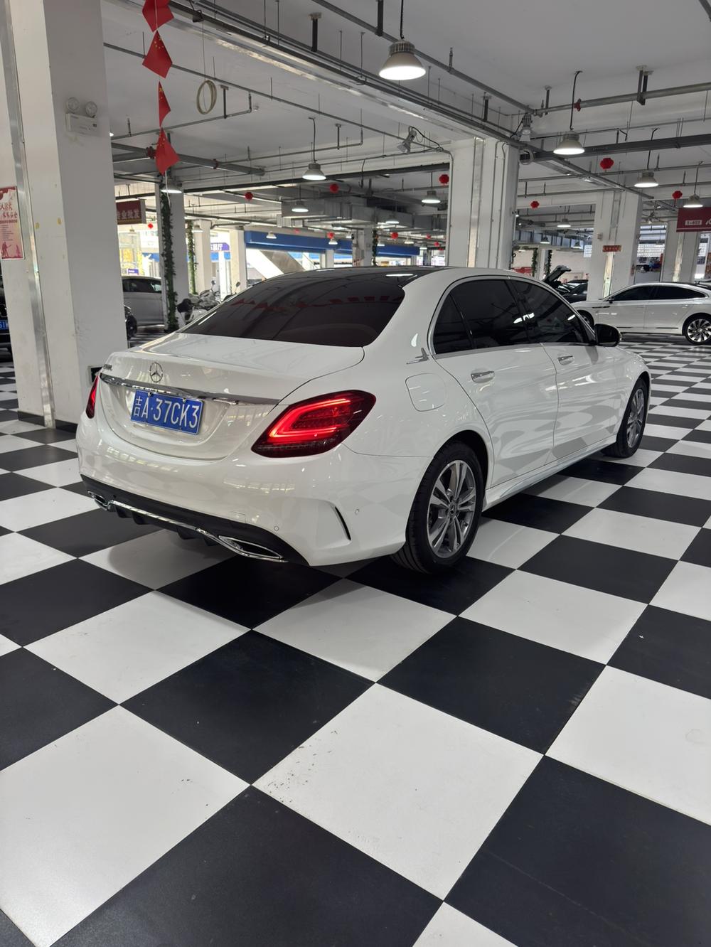 Mercedes-Benz Mercedes-Benz C-Class