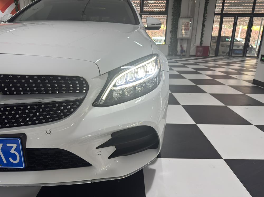 Mercedes-Benz Mercedes-Benz C-Class