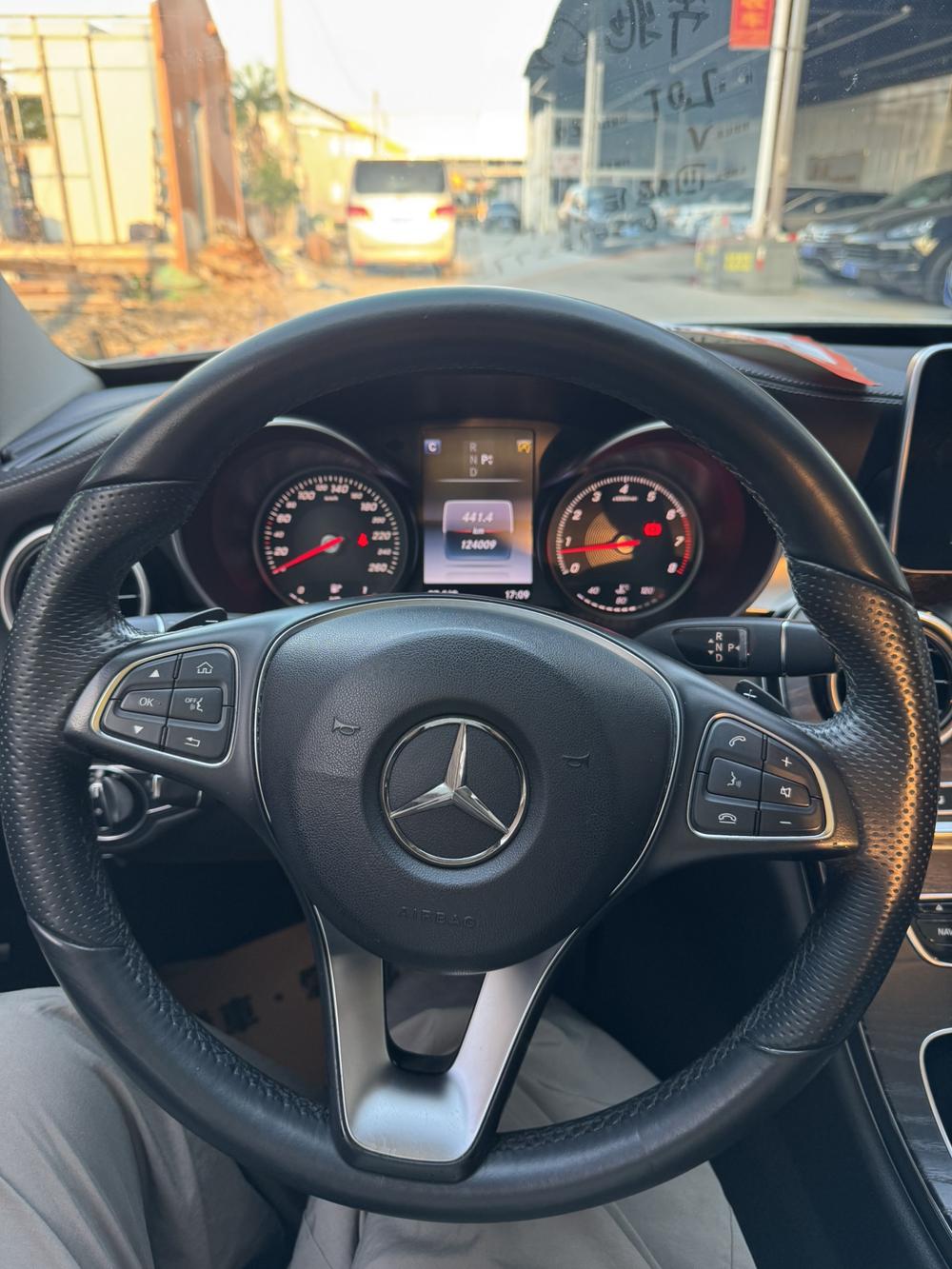 Mercedes-Benz Mercedes-Benz C-Class