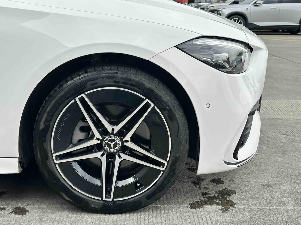 Mercedes-Benz Mercedes-Benz C-Class