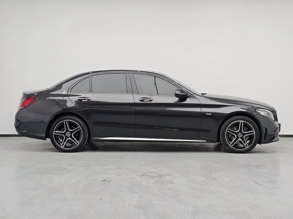 Mercedes-Benz Mercedes-Benz C-Class