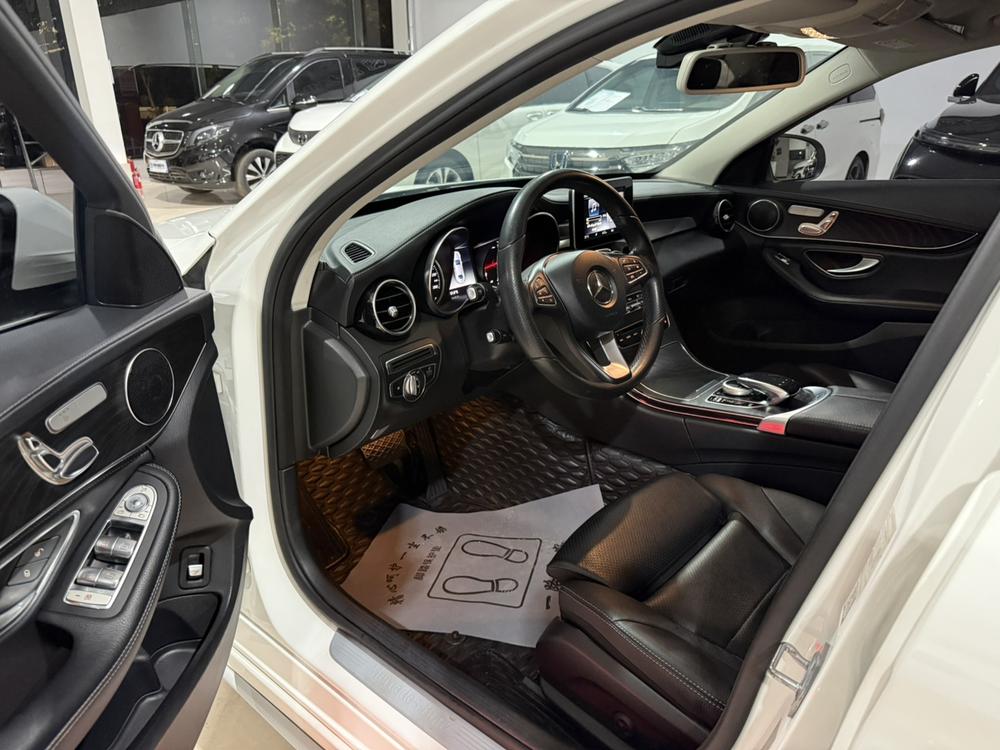 Mercedes-Benz Mercedes-Benz C-Class