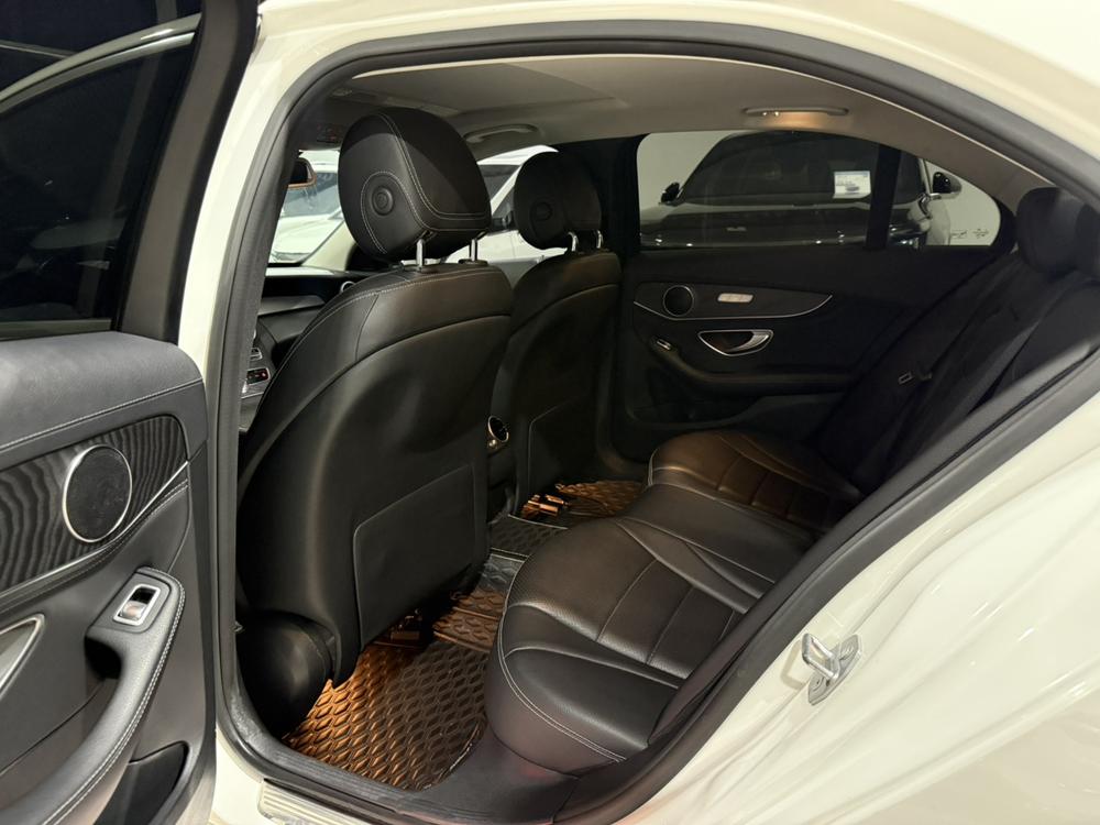 Mercedes-Benz Mercedes-Benz C-Class