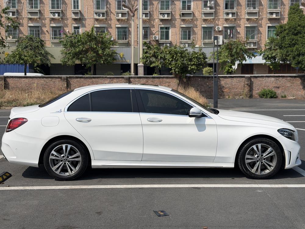 Mercedes-Benz Mercedes-Benz C-Class