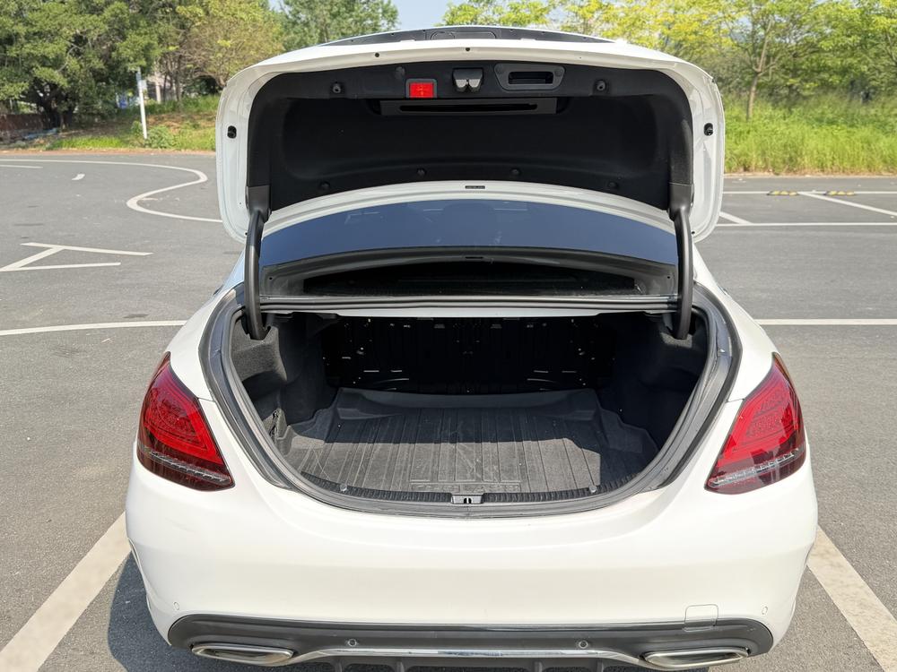 Mercedes-Benz Mercedes-Benz C-Class