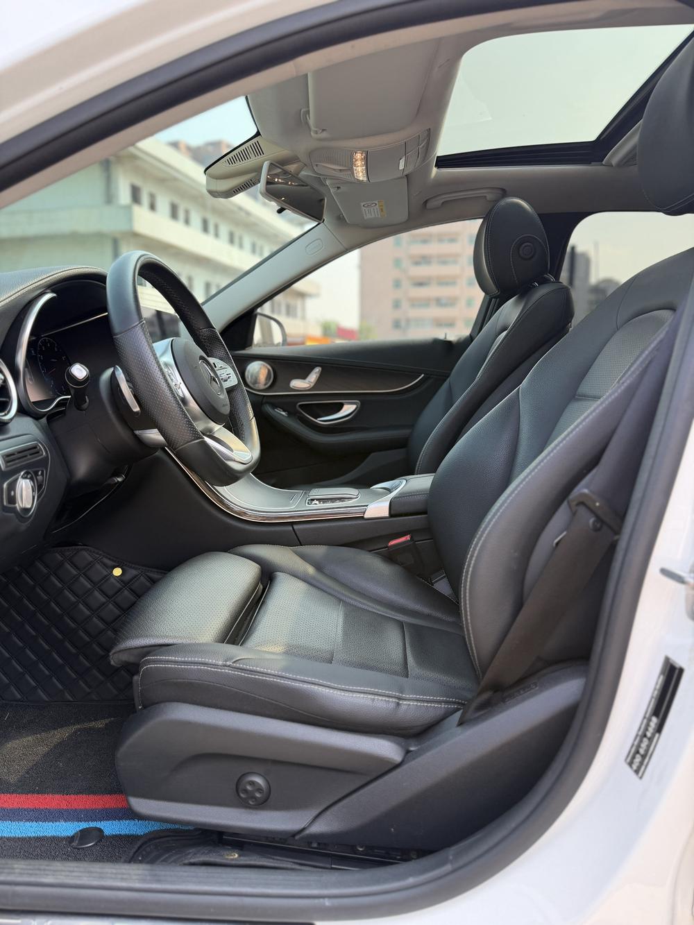 Mercedes-Benz Mercedes-Benz C-Class
