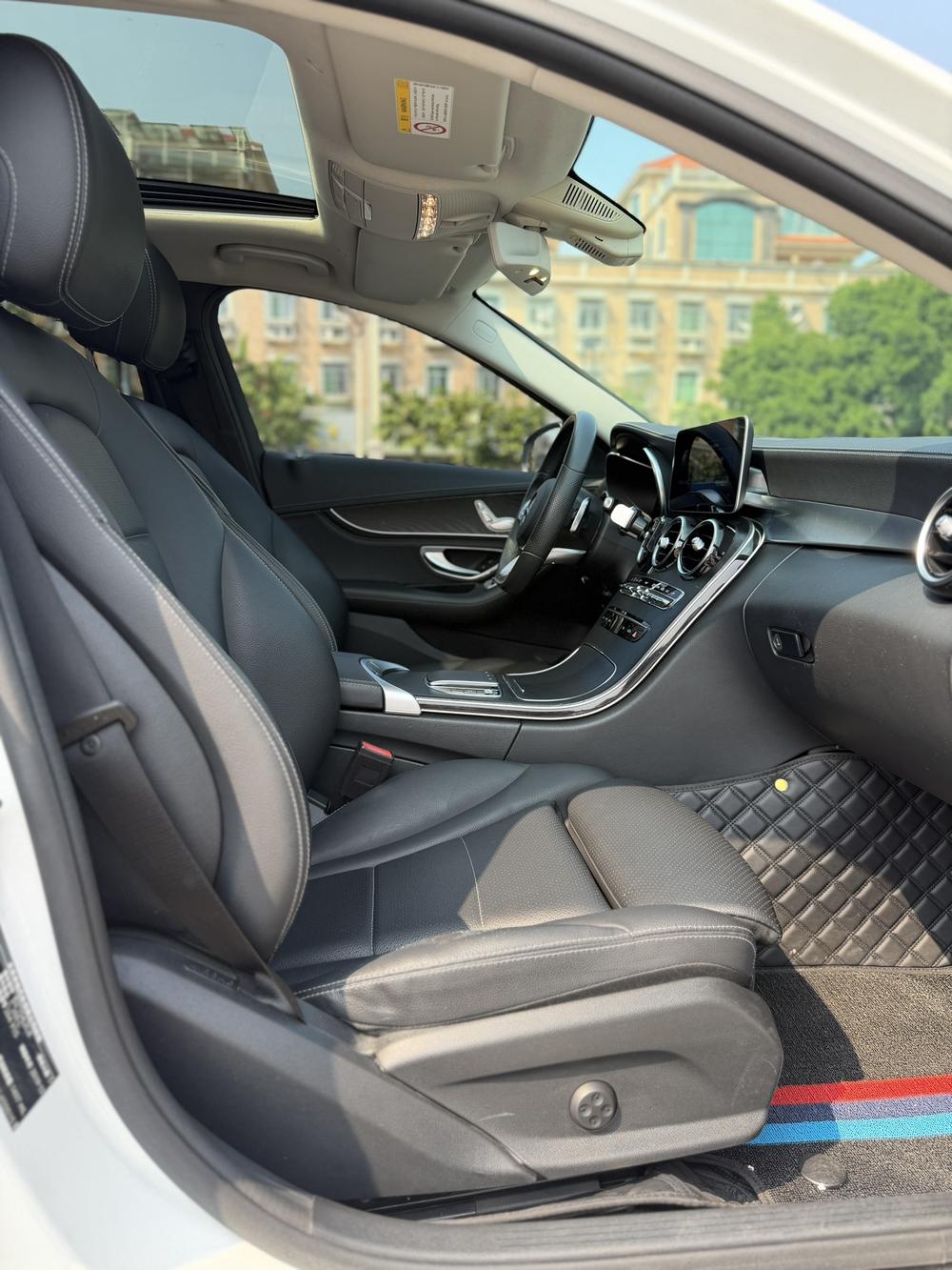 Mercedes-Benz Mercedes-Benz C-Class