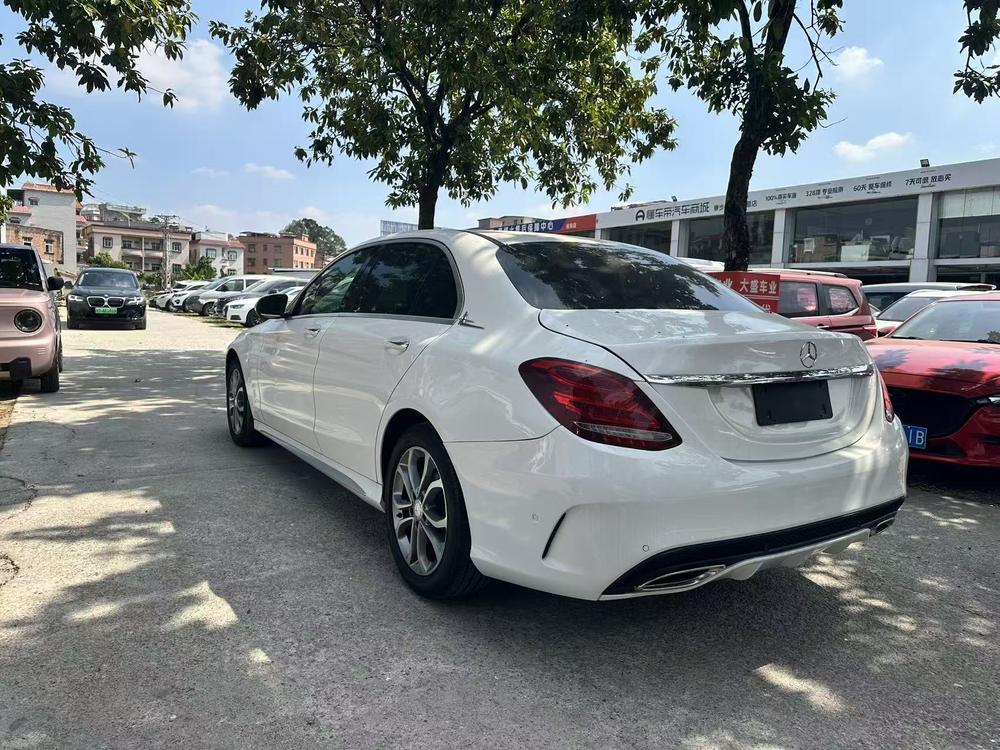 Mercedes-Benz Mercedes-Benz C-Class