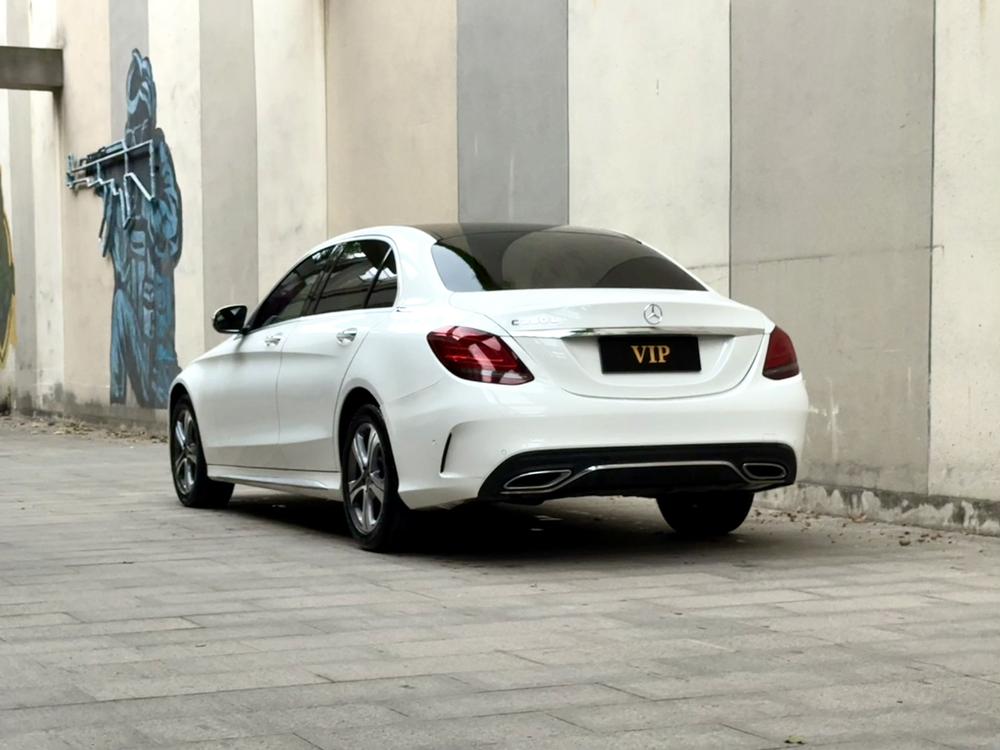 Mercedes-Benz Mercedes-Benz C-Class