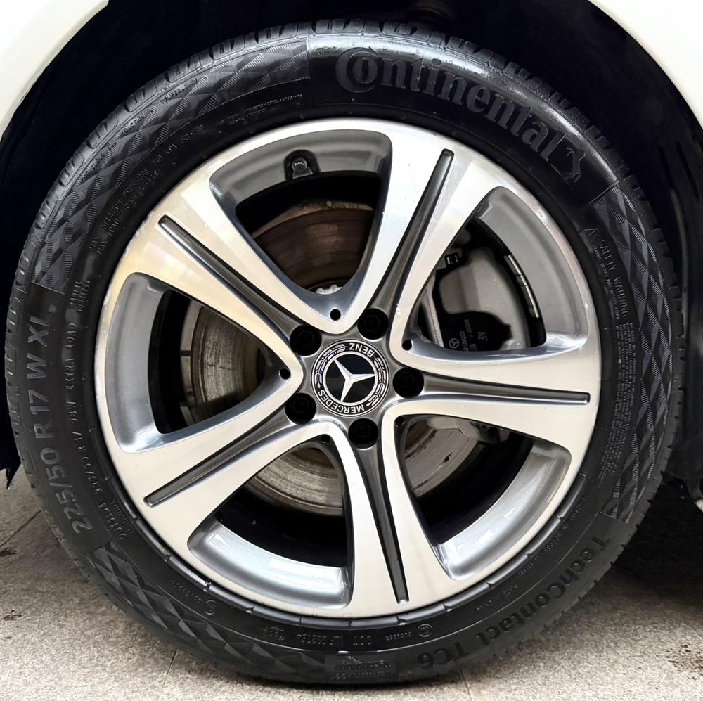 Mercedes-Benz Mercedes-Benz C-Class