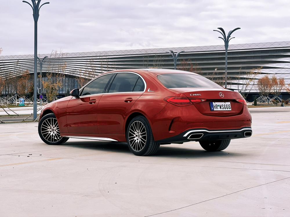 Mercedes-Benz Mercedes-Benz C-Class