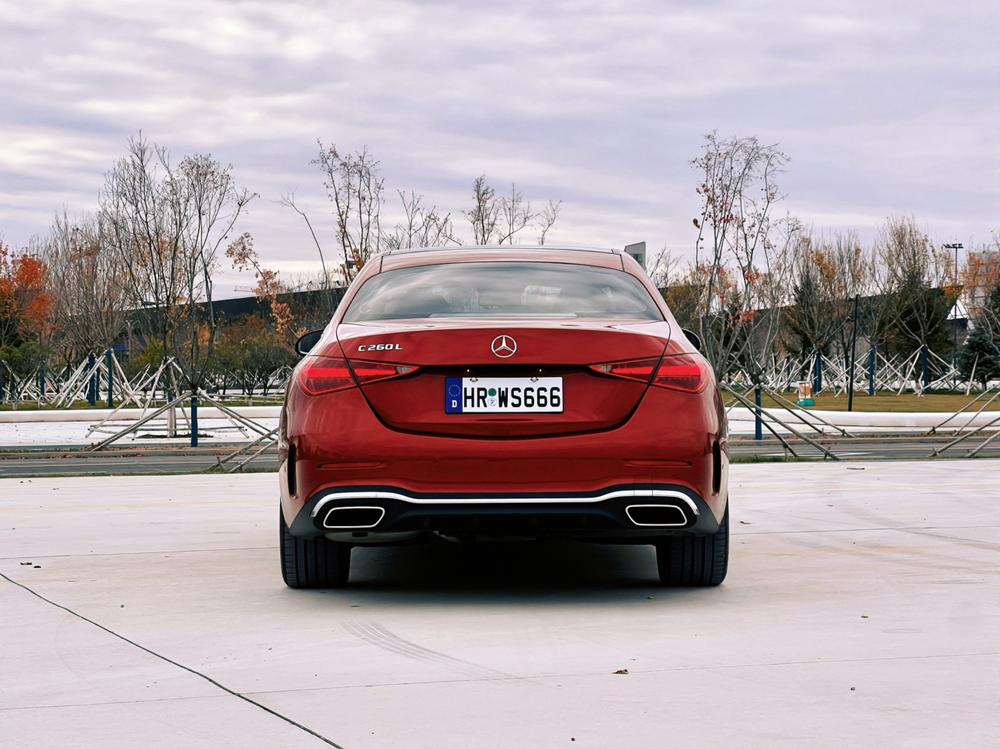 Mercedes-Benz Mercedes-Benz C-Class