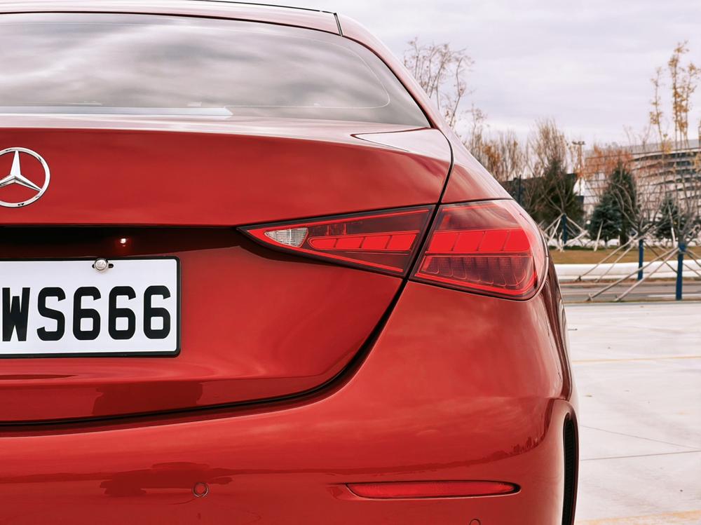 Mercedes-Benz Mercedes-Benz C-Class