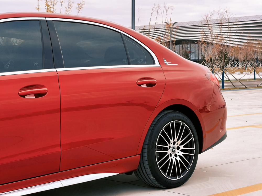 Mercedes-Benz Mercedes-Benz C-Class
