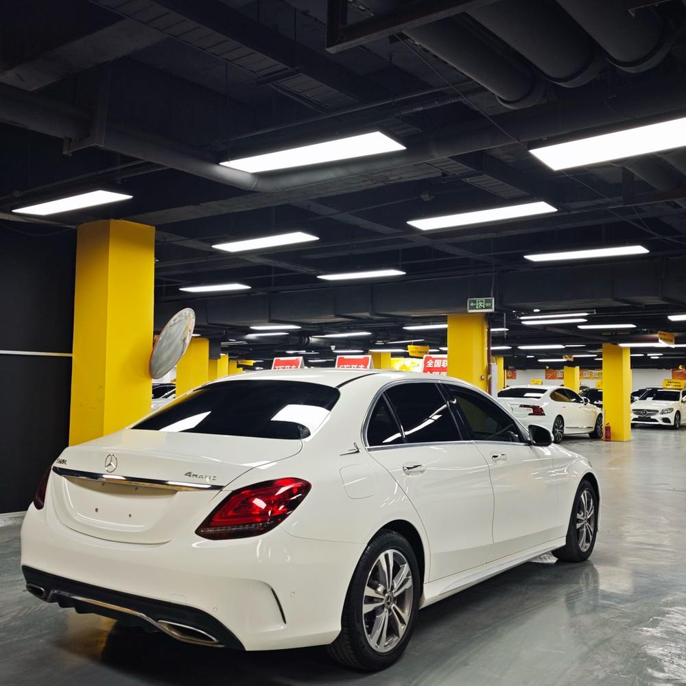 Mercedes-Benz Mercedes-Benz C-Class