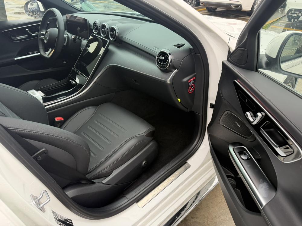 Mercedes-Benz Mercedes-Benz C-Class