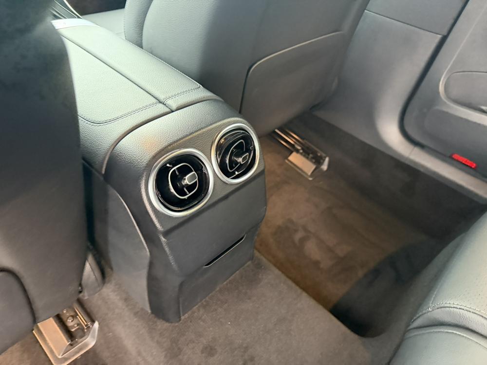 Mercedes-Benz Mercedes-Benz C-Class