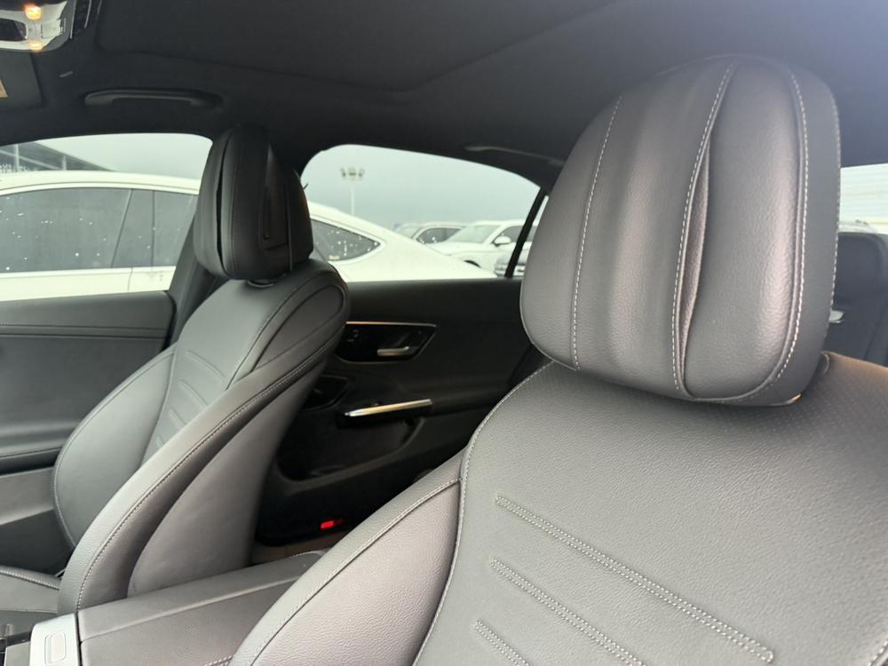 Mercedes-Benz Mercedes-Benz C-Class