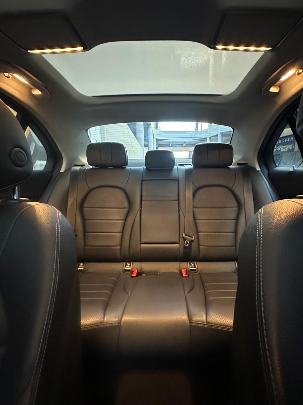 Mercedes-Benz Mercedes-Benz C-Class
