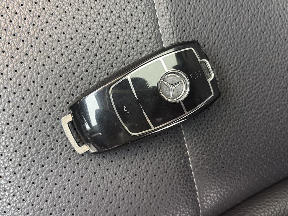 Mercedes-Benz Mercedes-Benz C-Class