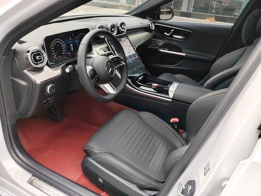 Mercedes-Benz Mercedes-Benz C-Class